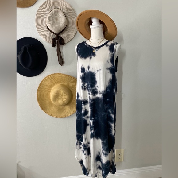 Lush Midi Dress - Picture 1 of 8